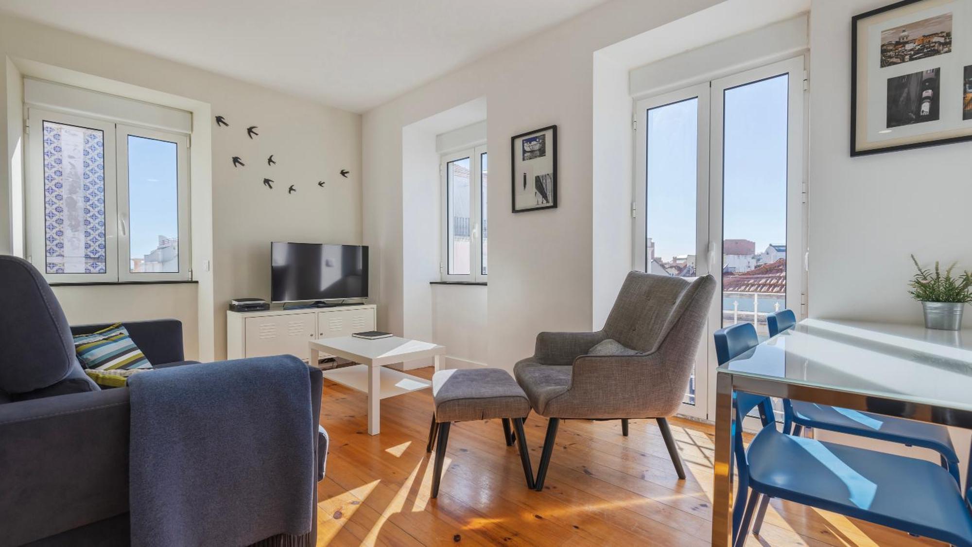 Comfort & Bright Apartment By Lovelystay 리스본 외부 사진