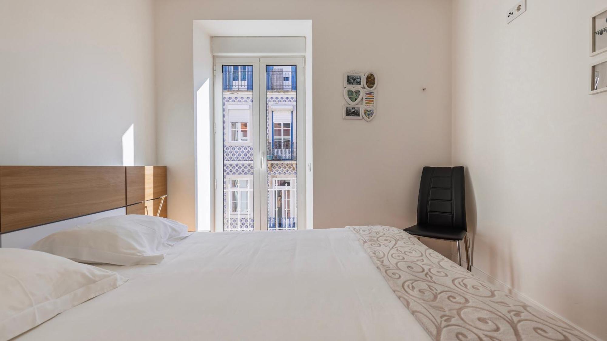 Comfort & Bright Apartment By Lovelystay 리스본 외부 사진